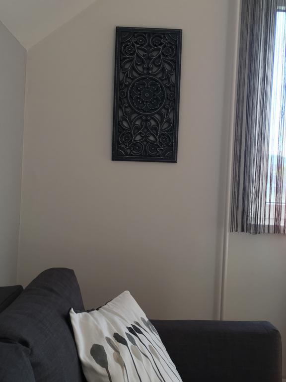 Grey Apartman Appartamento Szekszárd Esterno foto