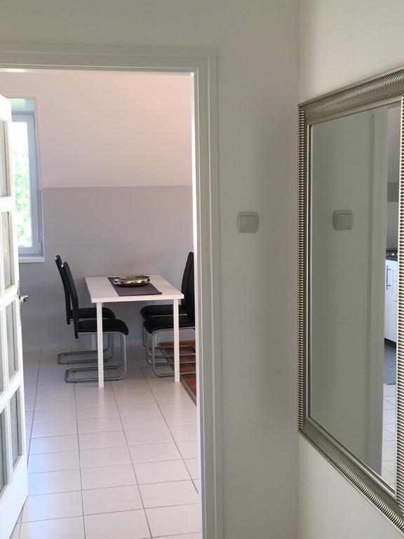 Grey Apartman Appartamento Szekszárd Esterno foto